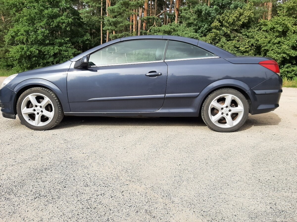 Opel Astra TWIN TOP 1.6, 77kW r.v. 2008. KABRIO