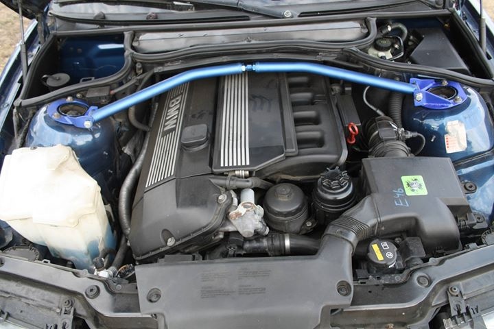 Prodám motor z BMW e46 320i