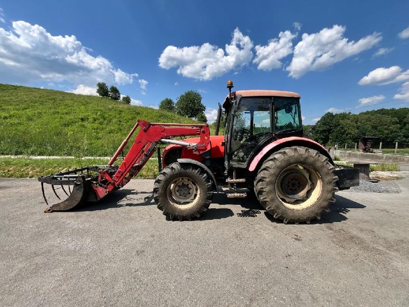 Kolový traktor Zetor Proxima 8441