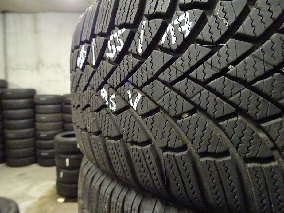 Zimní pneu Bridgestone Blizzak , 205/55/17, 2 ks, 7 mm