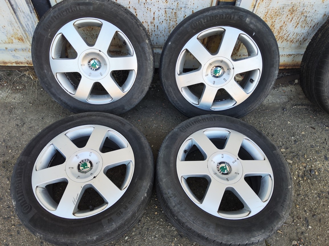 16"alu sada disků Vega 5x112 origo Škoda Octavia 2 Golf 5 6