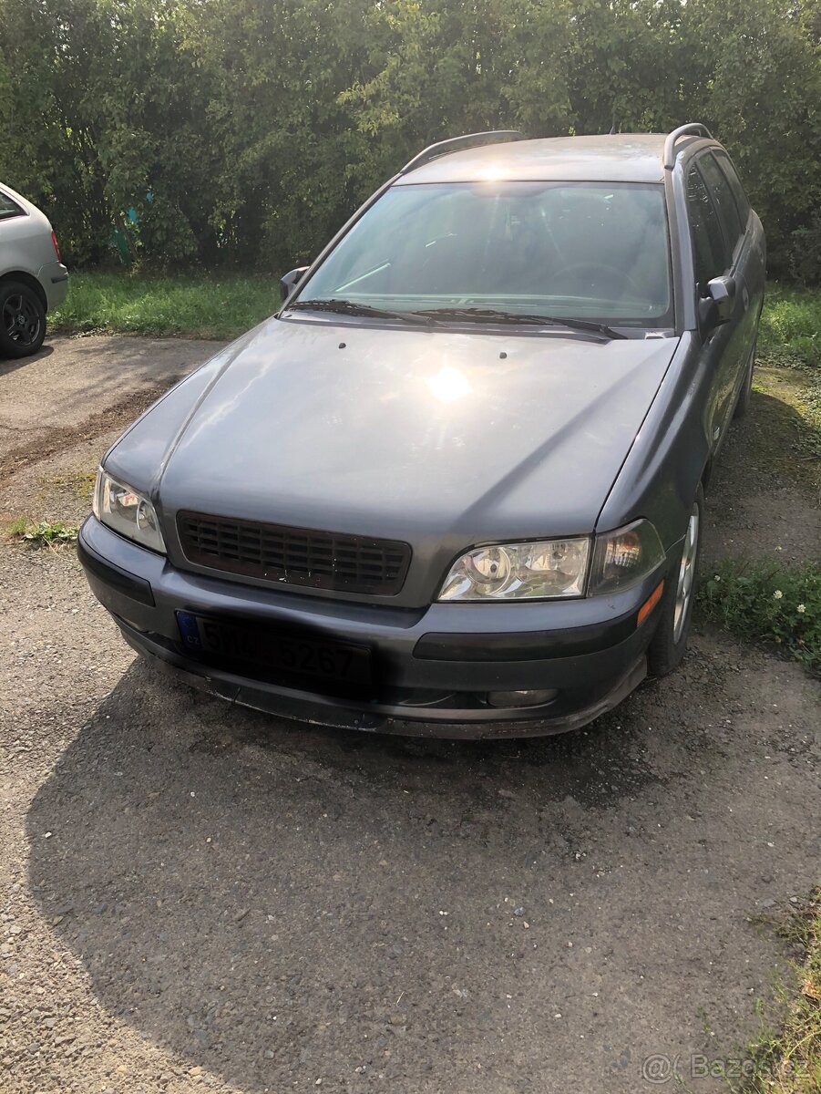 Volvo V40, r.v. 2004, 1,9TDi, 85kW, WEBASTO