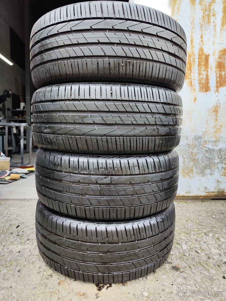 Letní pneu = 245/45 R19 = HANKOOK