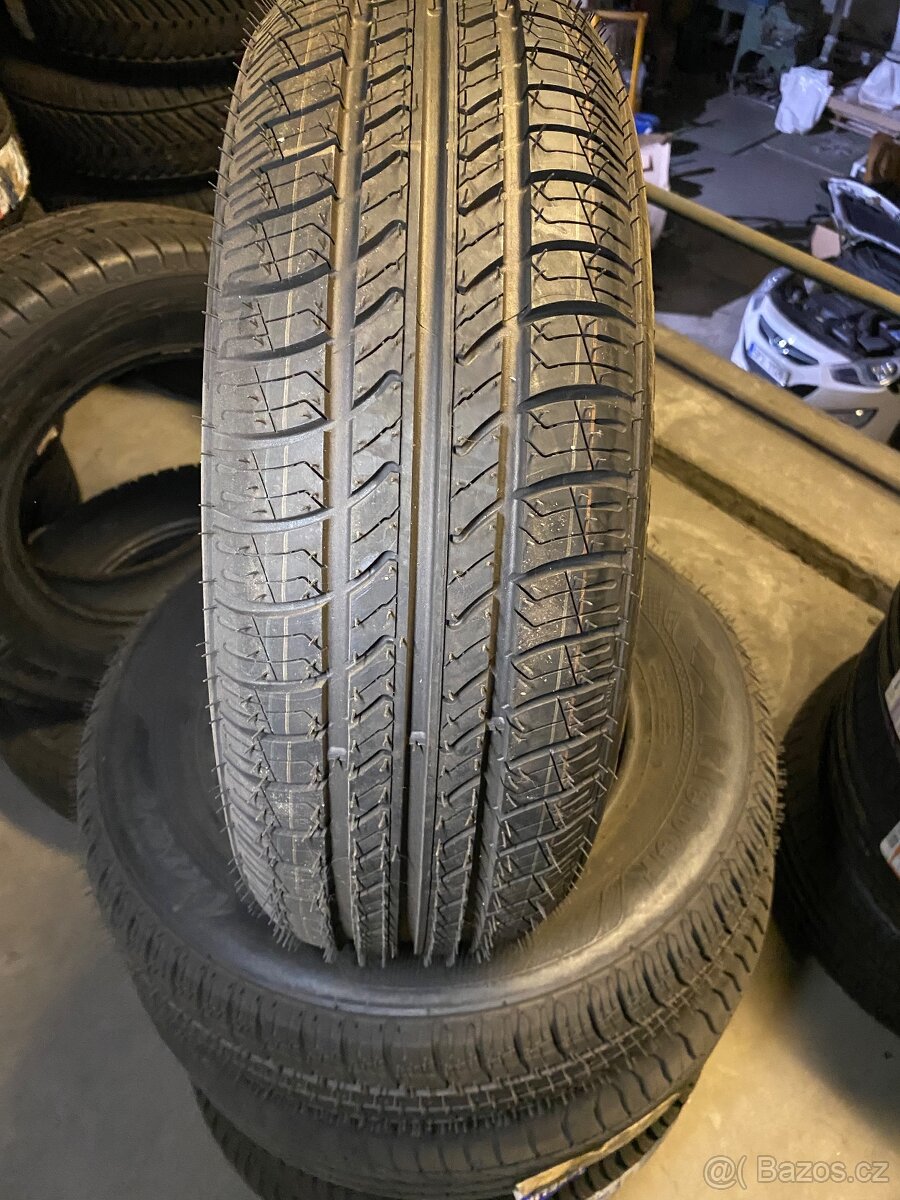 2x nove pneu 175/70 R13