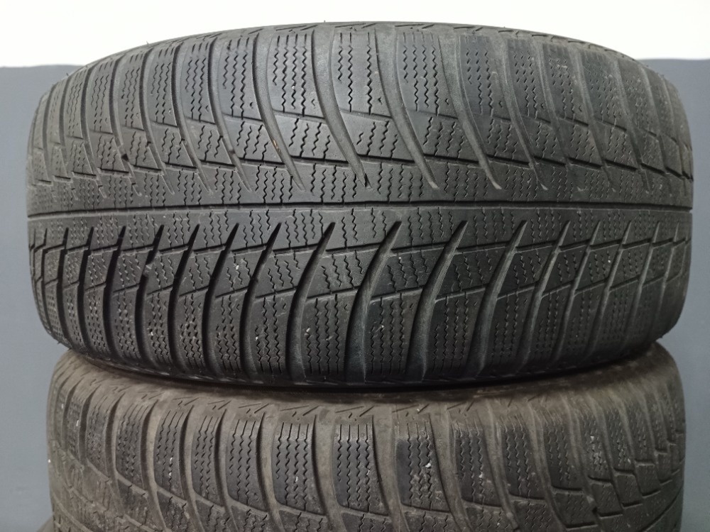 205/55 R16 BRIDGESTONE (3515)