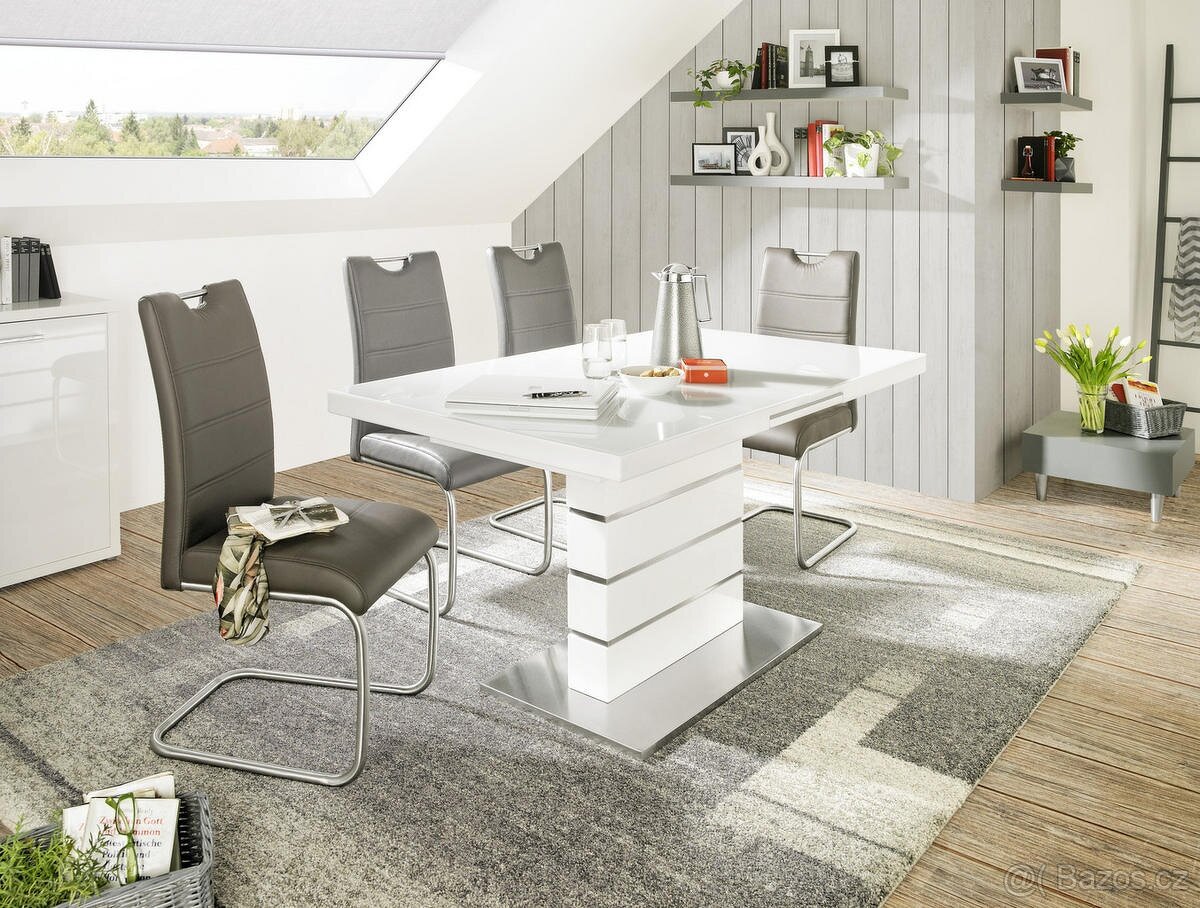 Kuchyňský stůl + 2x Kuchyňské židle