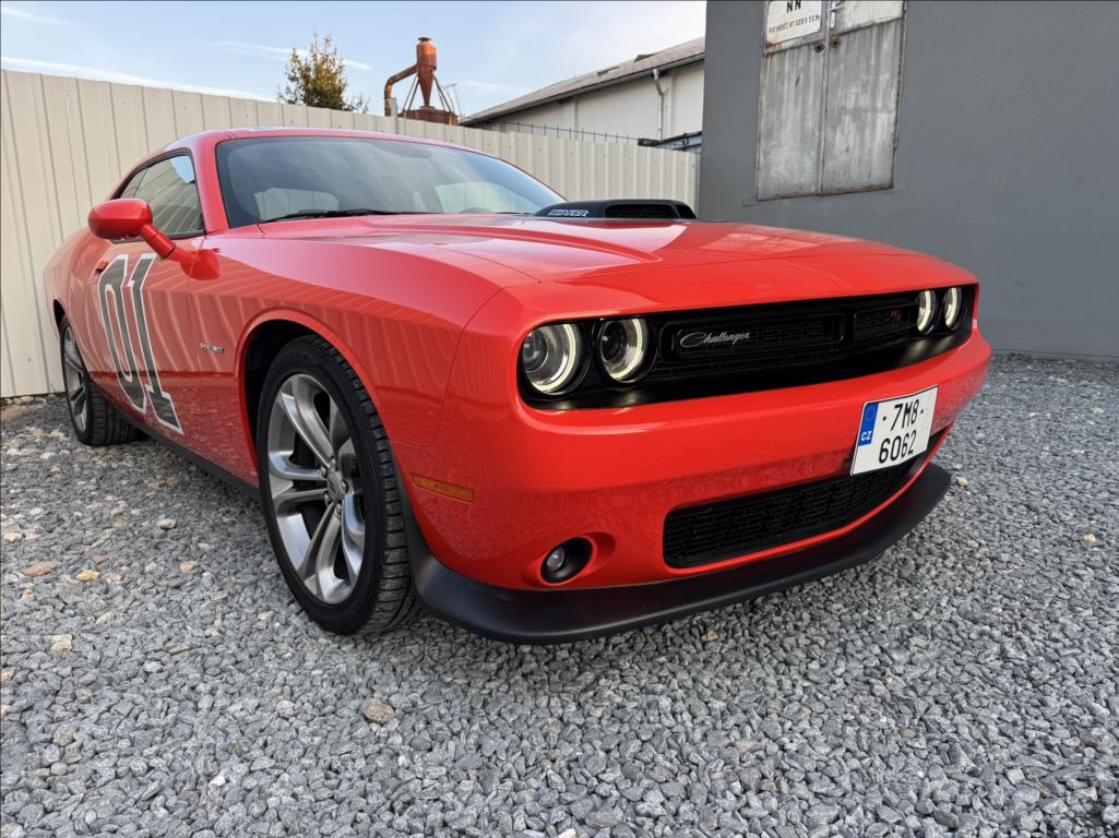 Dodge Challenger 5,7 V8,277kW,R/T,manuál,MBRP