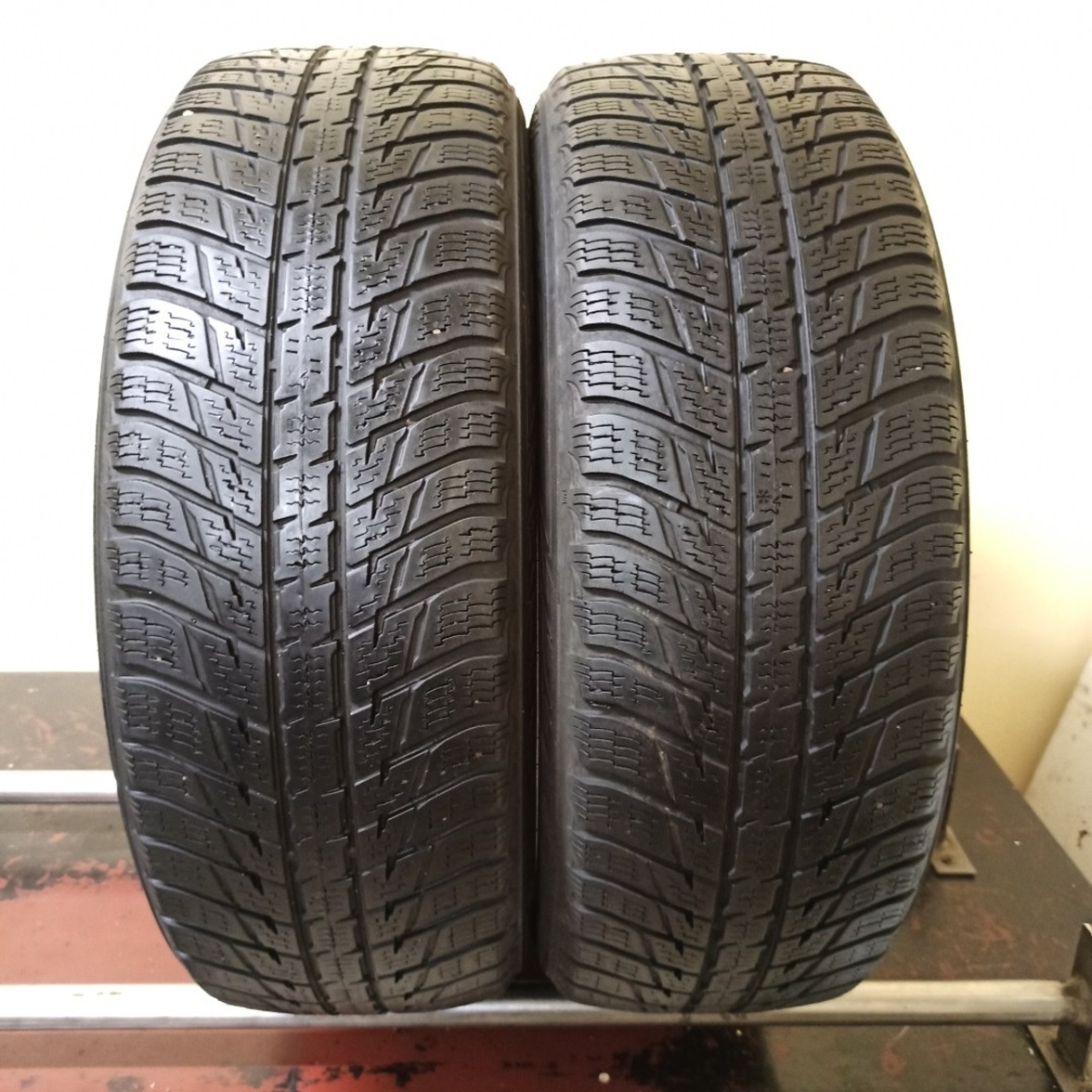 Nokian 225/60 R18 104H 1x5mm; 1x4,5mm