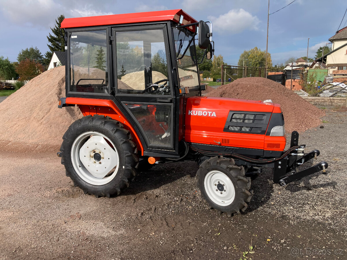 Malotraktor Kubota GL 23 Zimní Údržba