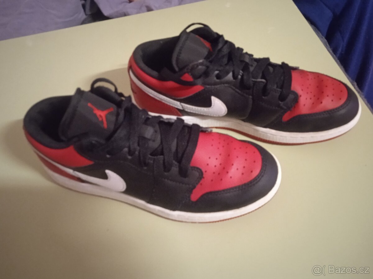 Air Jordan 1 low