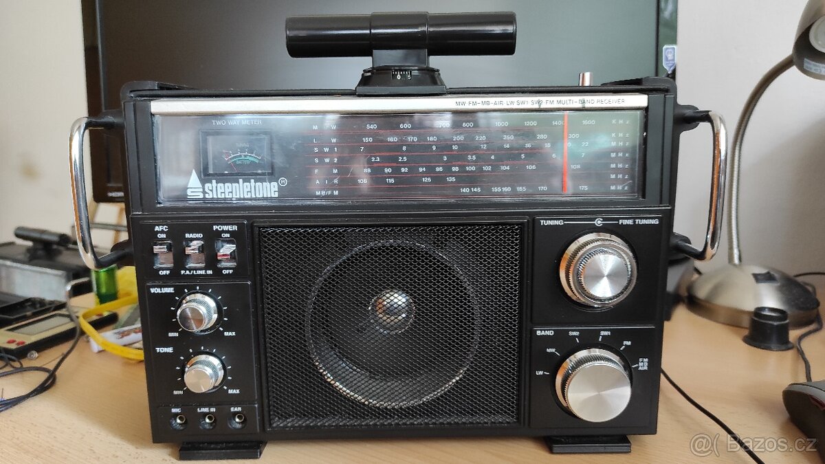 Vintage rádio Steepletone
