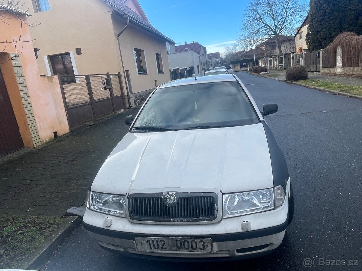 Škoda Octavia 1.9 tdi 66 KW  ROTAČKA  Climatronic