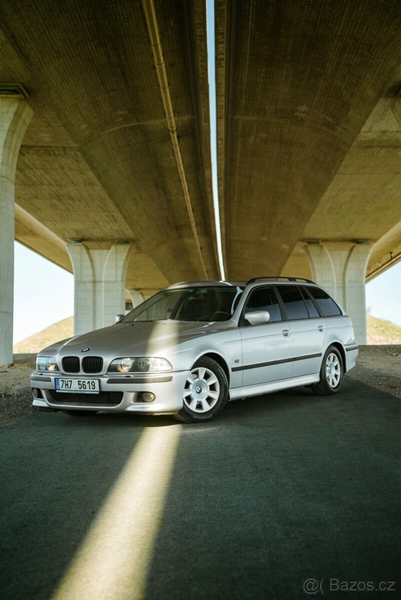 BMW e39 528ia