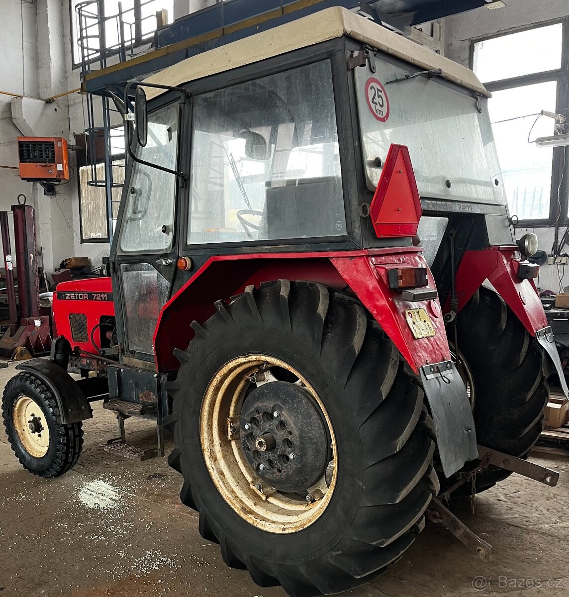 Zetor 7211