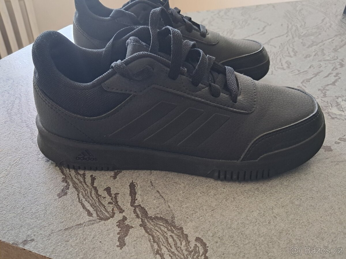 Tenisky adidas vel.38