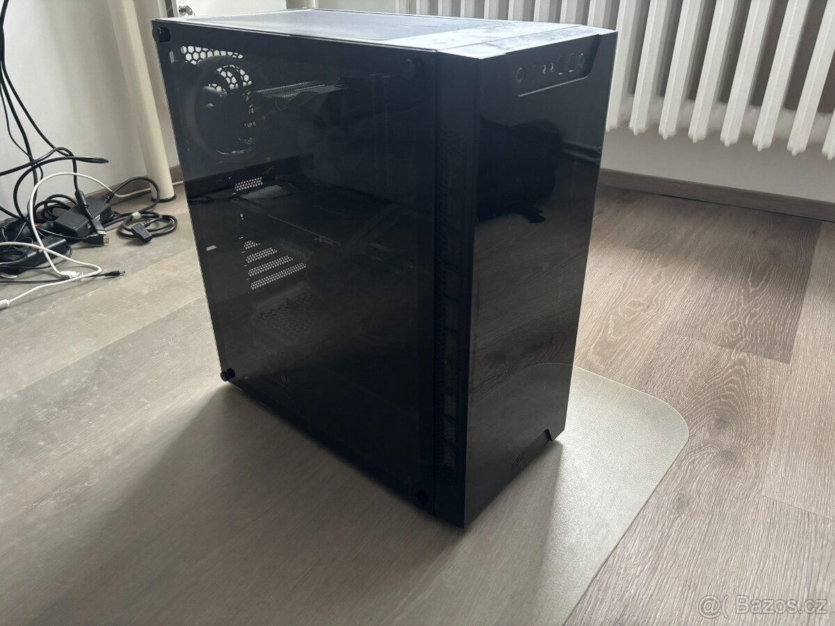 Herní PC ryzen 5 3600, RTX 2070 Super, 32 gb RAM