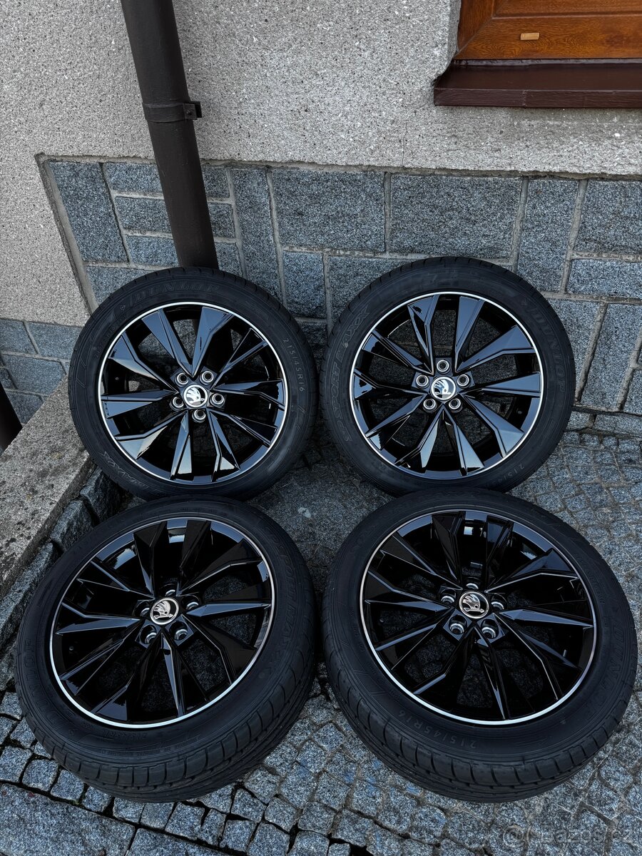 5x100 R16 215/45 Italia