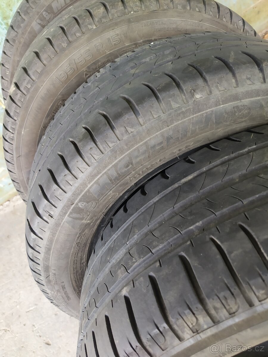 Gumy MICHELIN 195/55 R16 Sada x4 600Kč. Rumburk