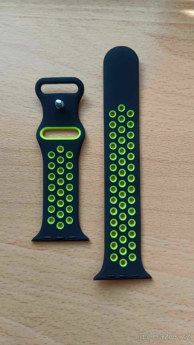 Apple Watch 42/44/45/49 sportovní černý řemínek