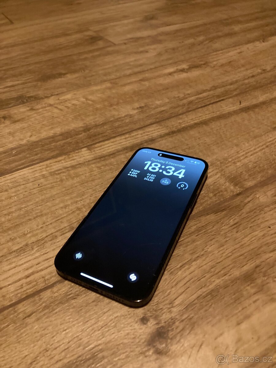 Apple IPhone 14 Pro Max - spěchá