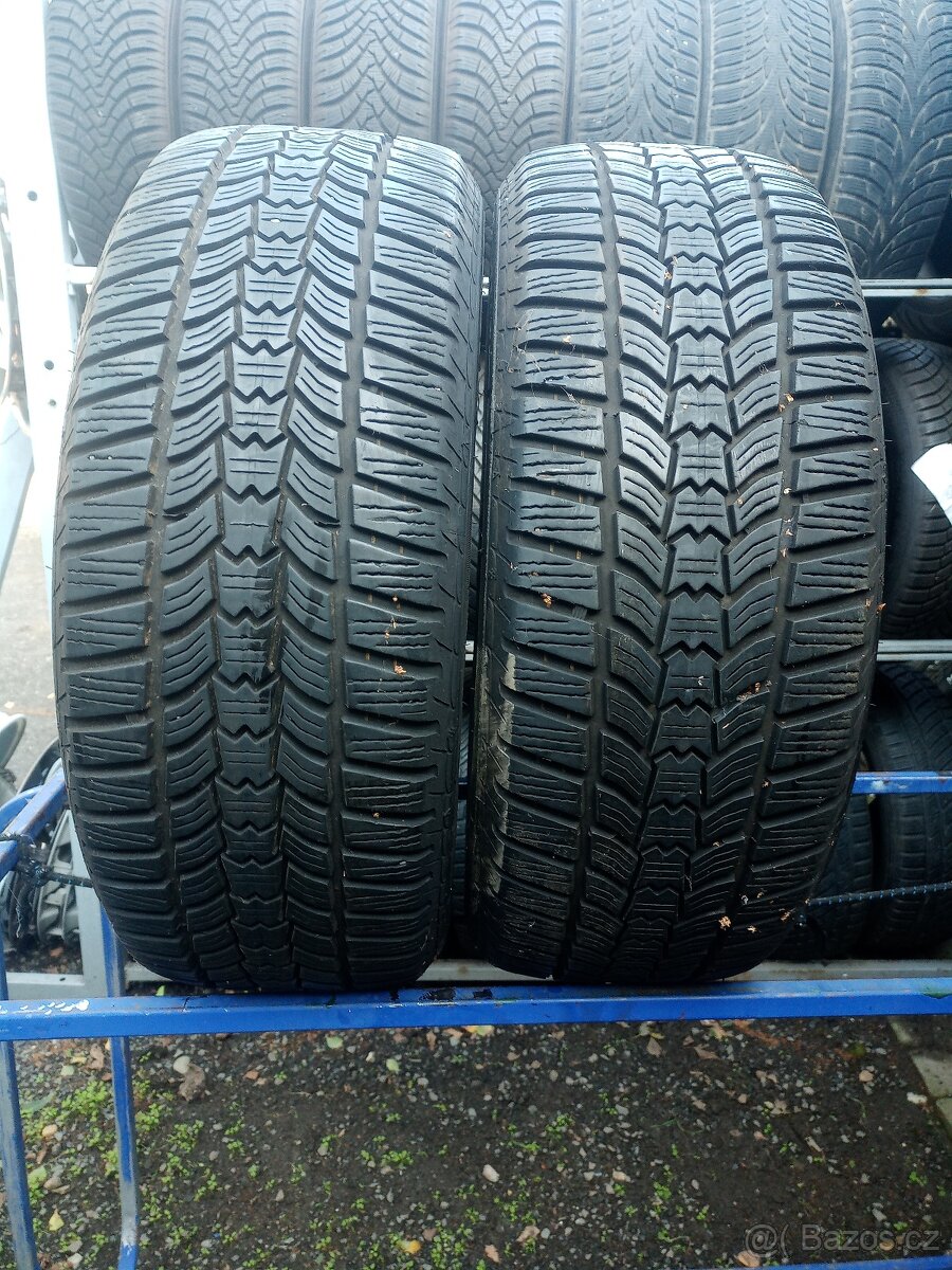 Zimní pneu 215/55R17 98V 2ks.