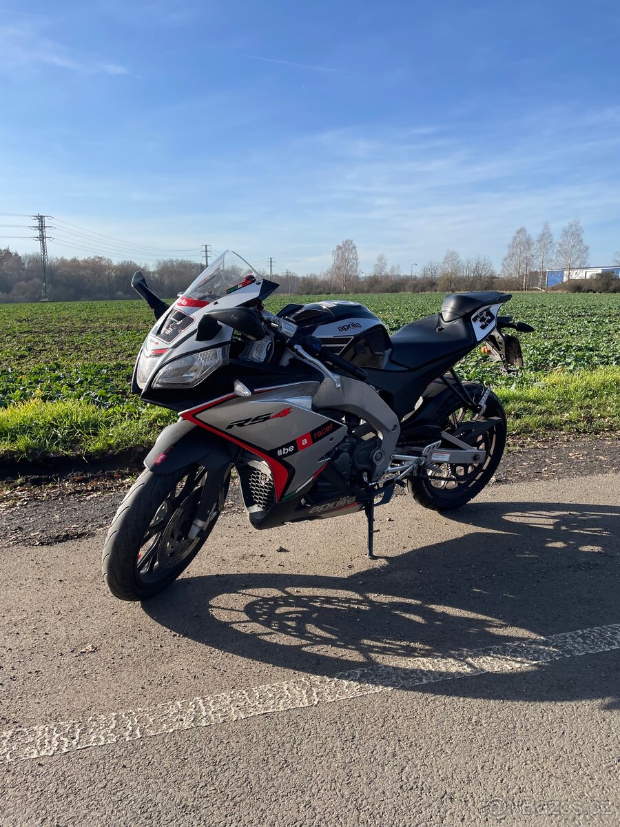 Aprilia rs4 125