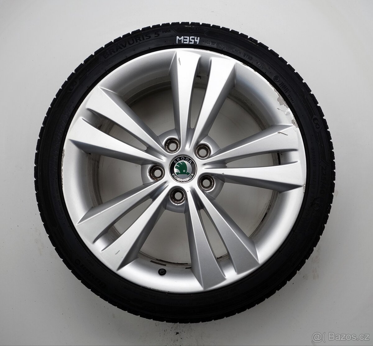 Škoda Octavia - Originání 18" alu kola - Letní pneu