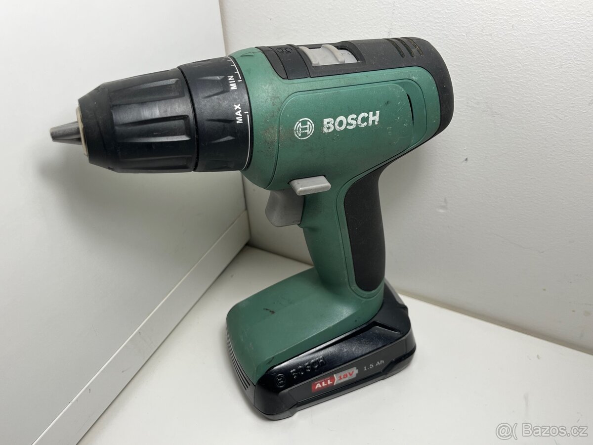 Aku šroubovák Bosch UniversalDrill 18