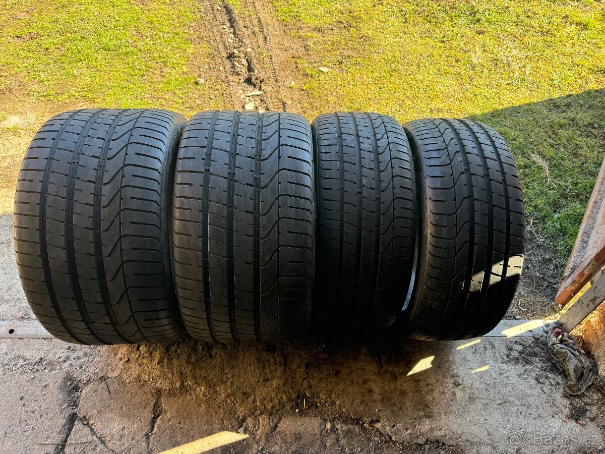 pirelli porsche 911 ,2x305/30ZR19 a 235/35ZR19