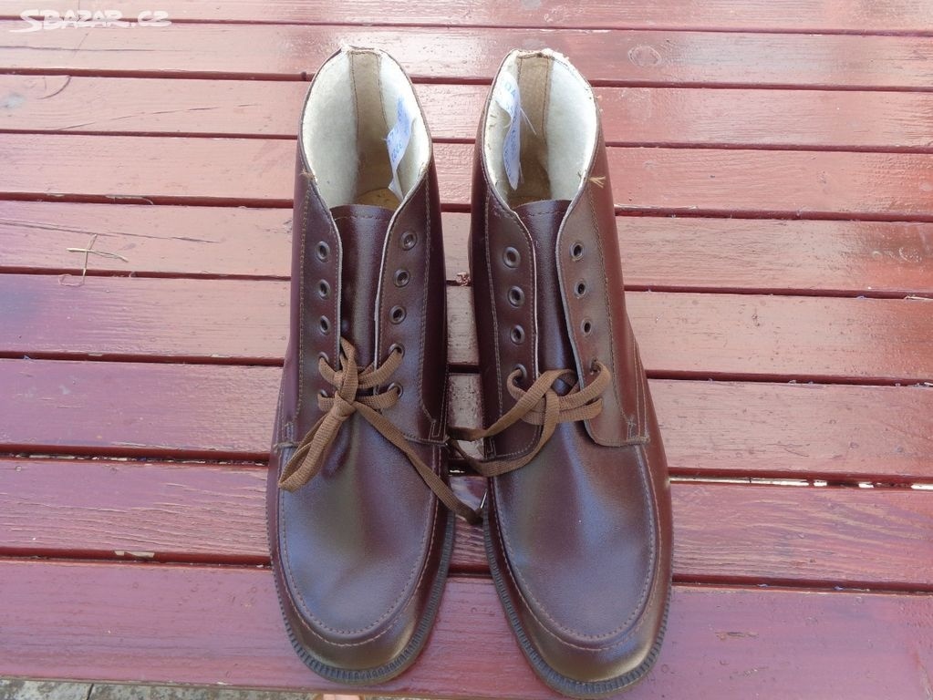 Zimní boty, hnědé velikost 285