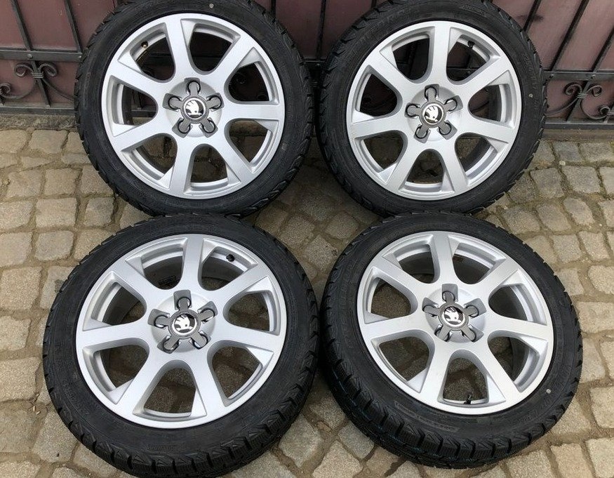 PRODÁM ZIMNÍ KOMPLET ŠKODA 17" 5X112 ET37 7J