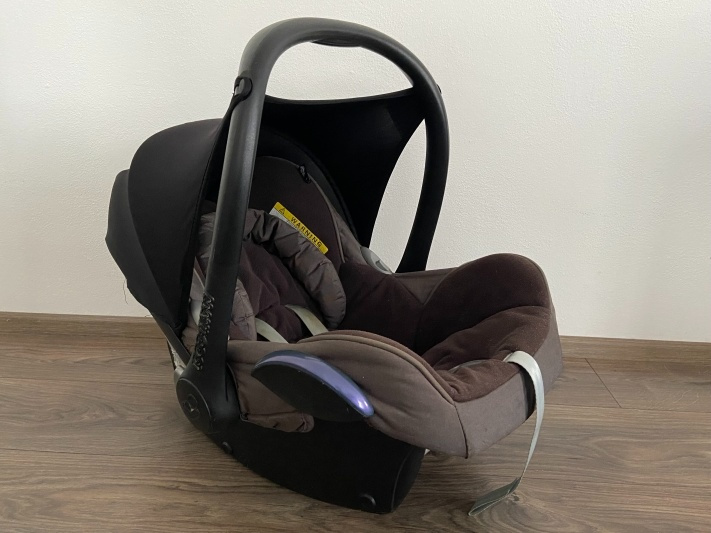 MAXI COSI CabrioFix 0-13 kg se základnou