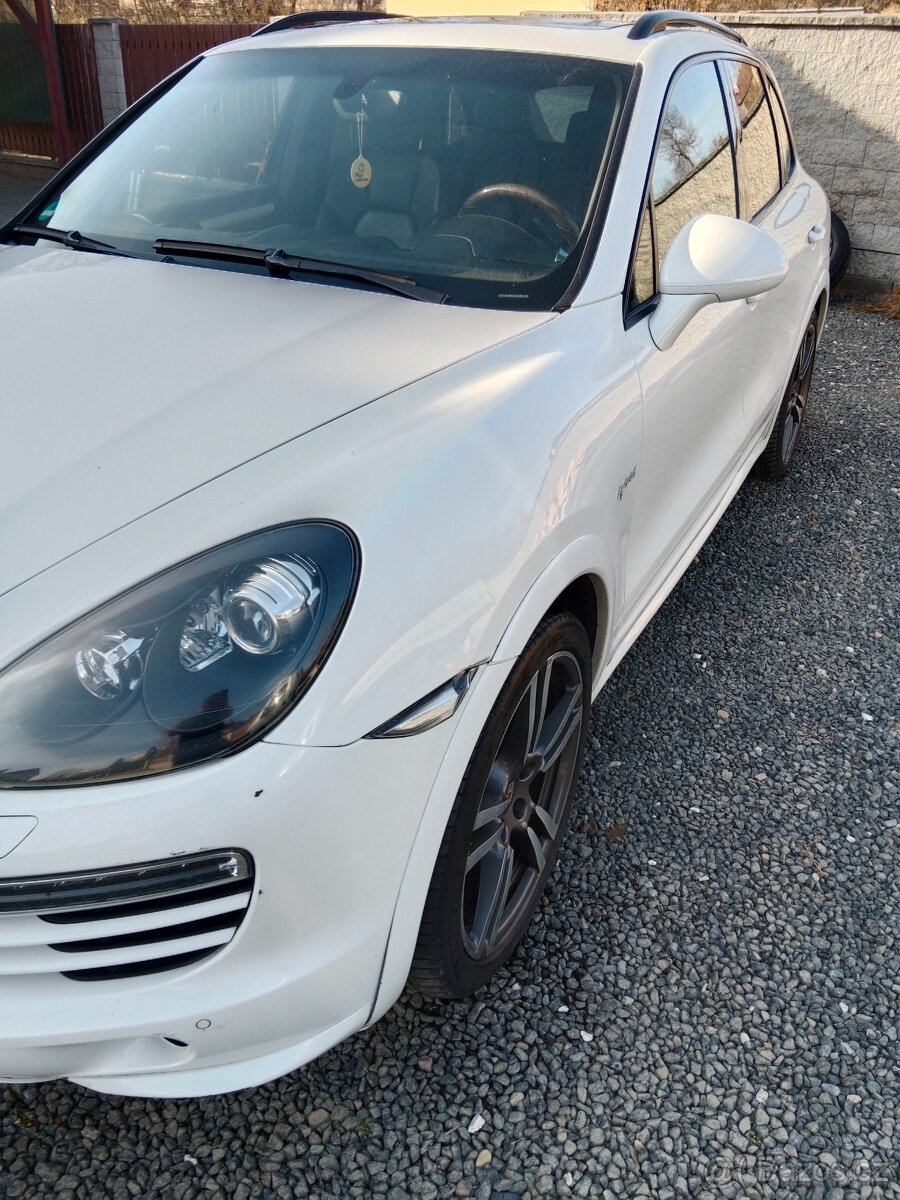 Porsche Cayenn 3,0 Hybrid 2012