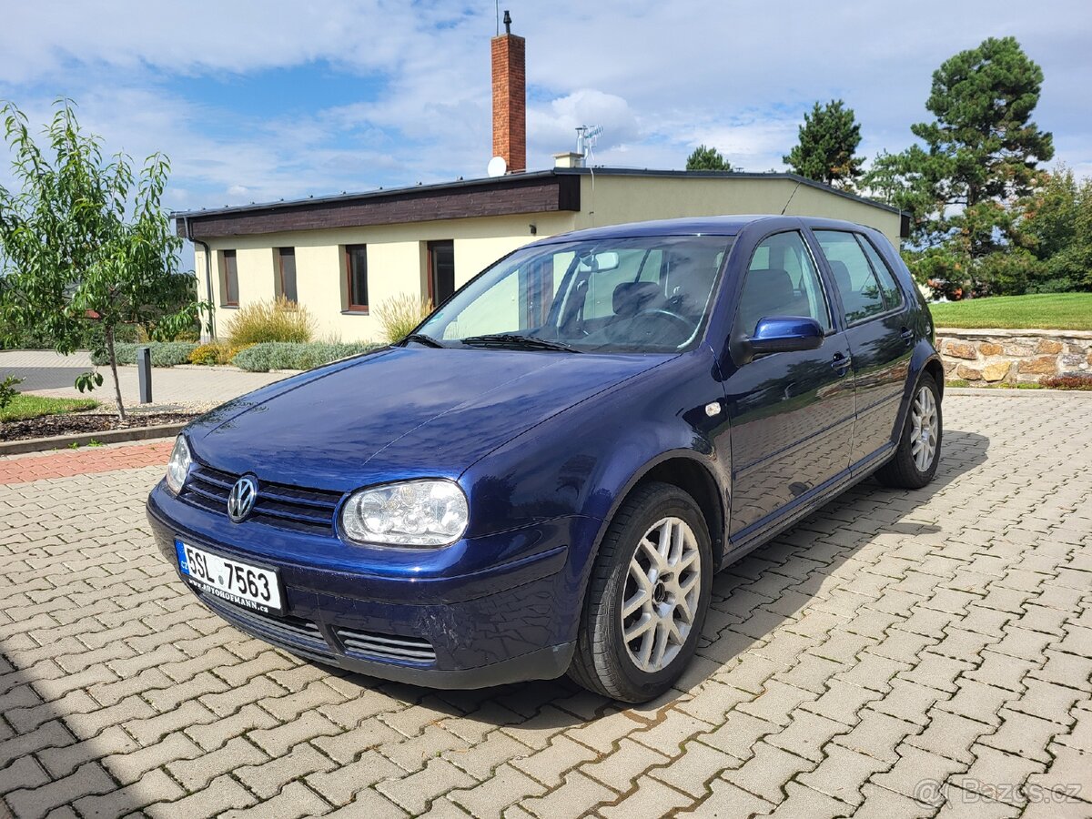 VW Golf 1.6