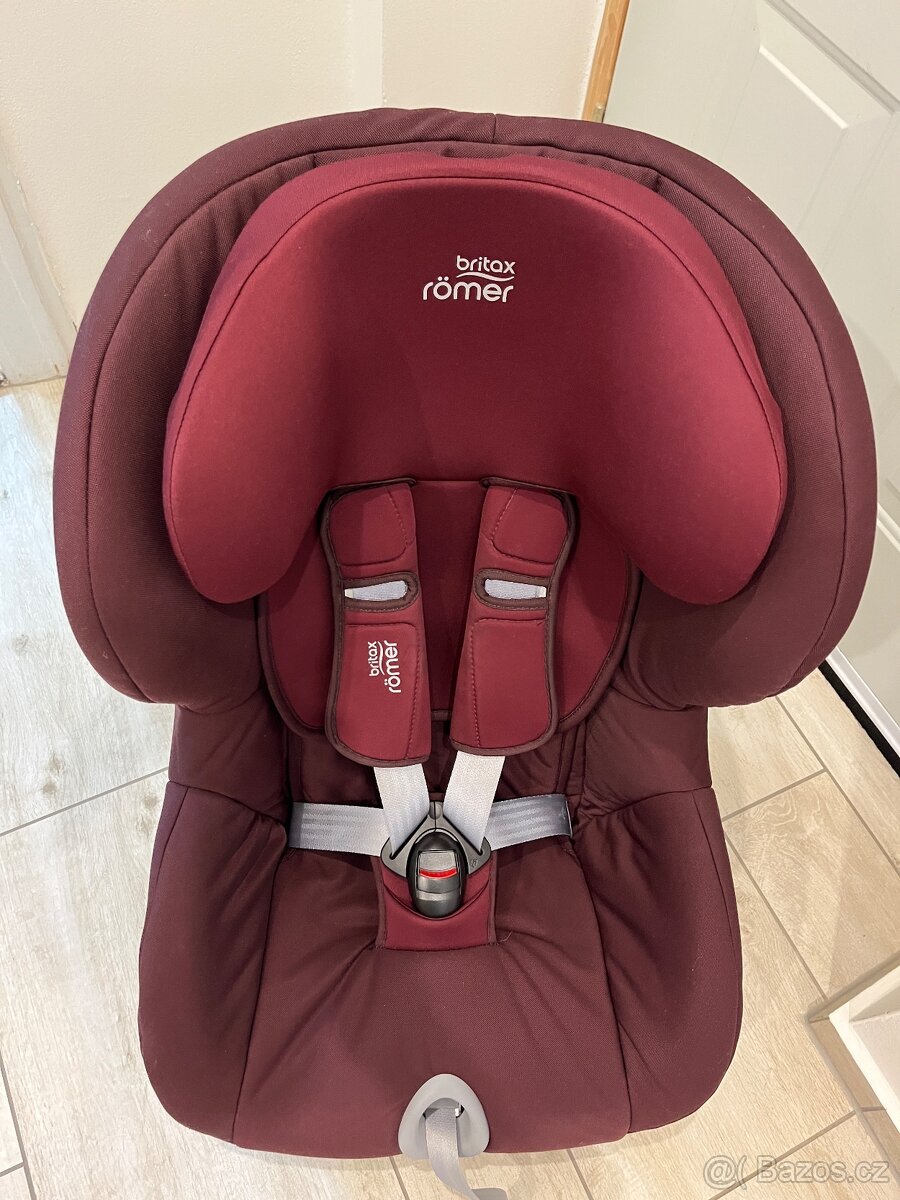 Autosedačku Britax Romer King II