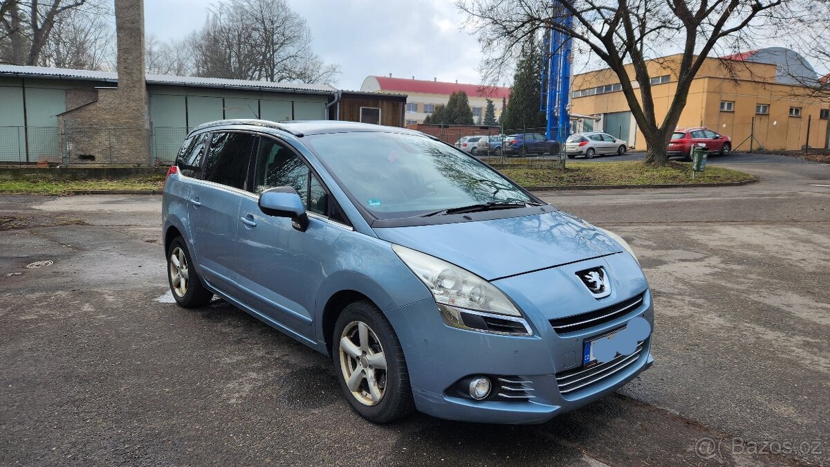 Peugeot 5008 1.6i THP 115KW,7 Místní