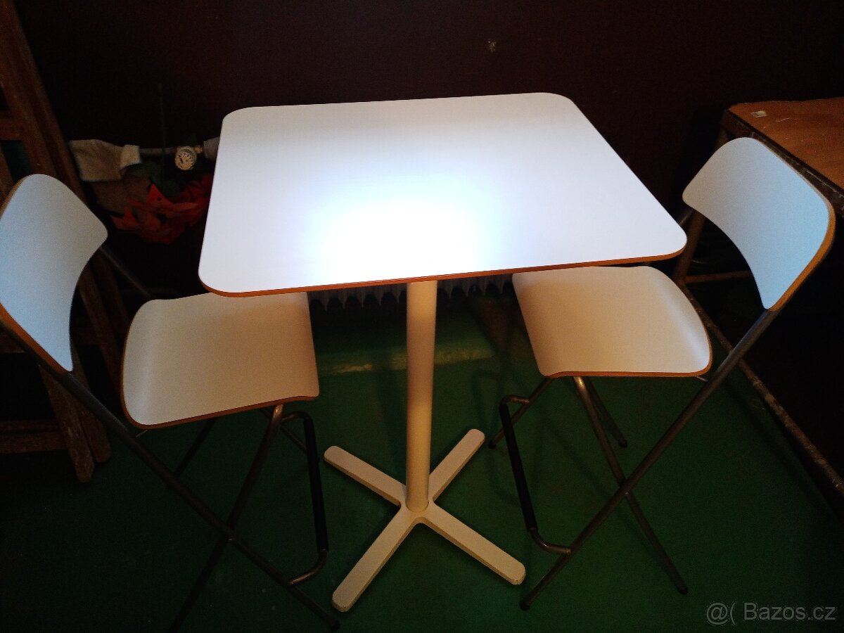 Barový stůl + 2 židle IKEA