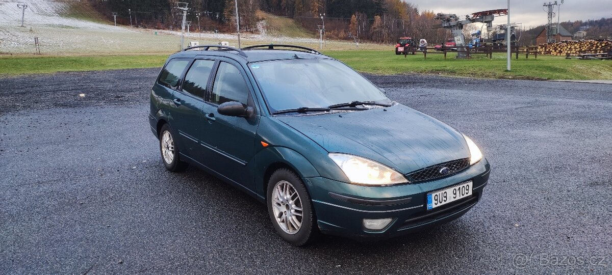 Ford Focus Ghia kombi 2002 1.6 benzin