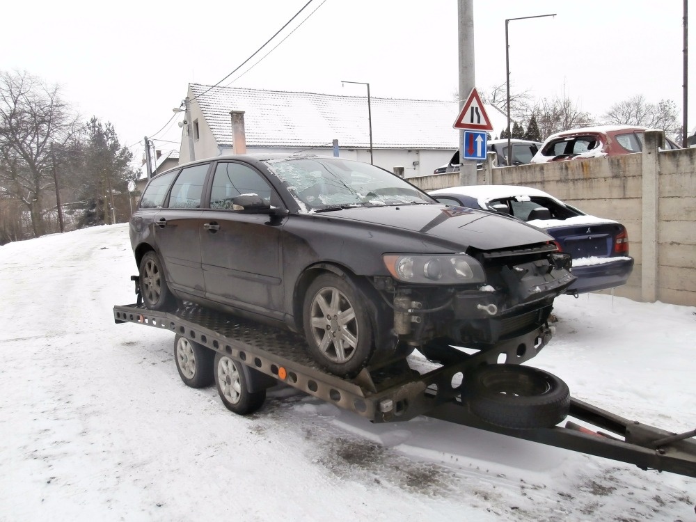 Volvo V50,2004-2016