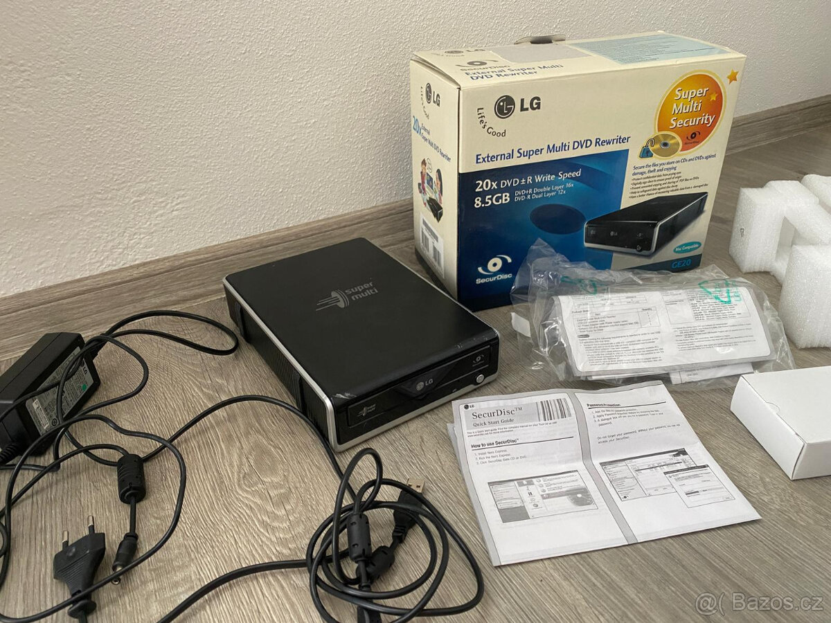 Externí DVD vypalovačka LG s funkcí SecurDisc, USB