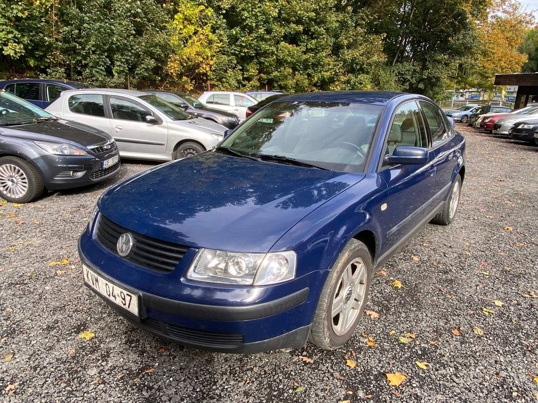 Volkswagen Passat 1.9TDI 85kW nez.top. klimatizace ČR