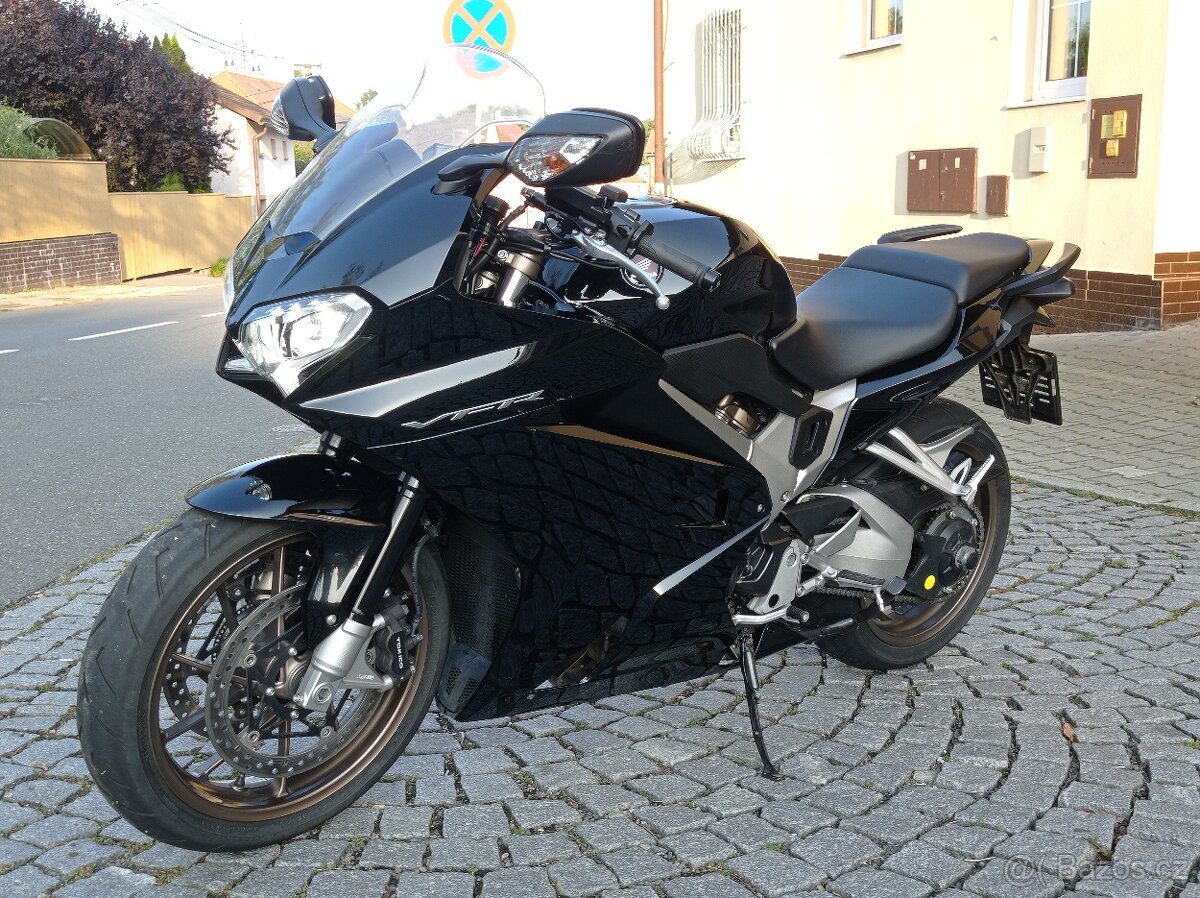 vfr800f 2014