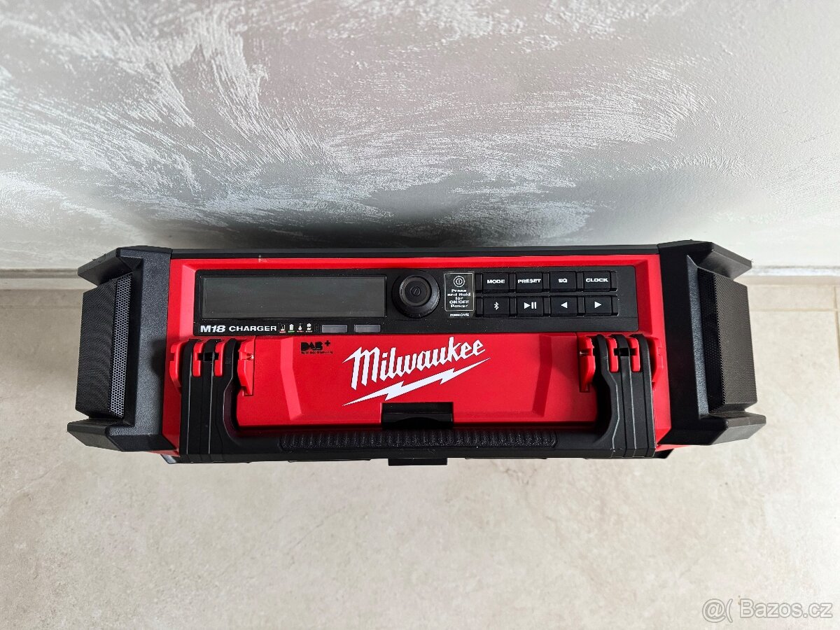 Stavební rádio milwaukee M18