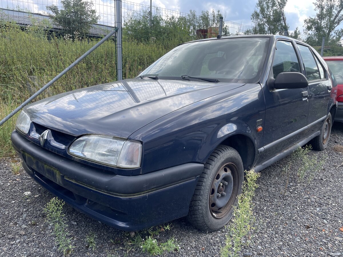 Renault 19