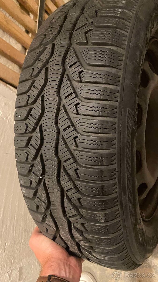 sada 4x kola + zimní pneu 195/65 R15