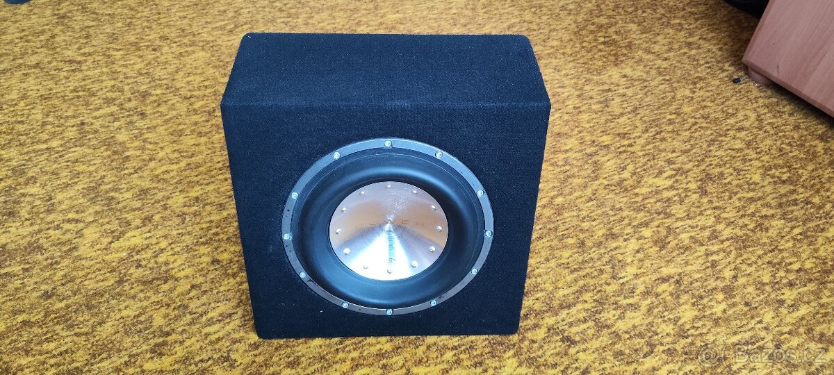 Aktivní subwoofer 600W