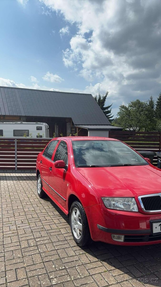 Škoda Fabia sedan 1,4 16V NÍZKÝ POČET KM