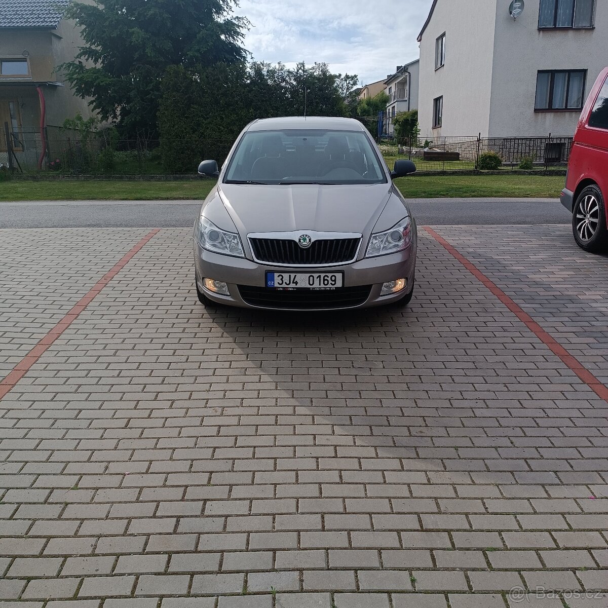 Škoda Octavia II facelift 1.6 MPI 75 kW