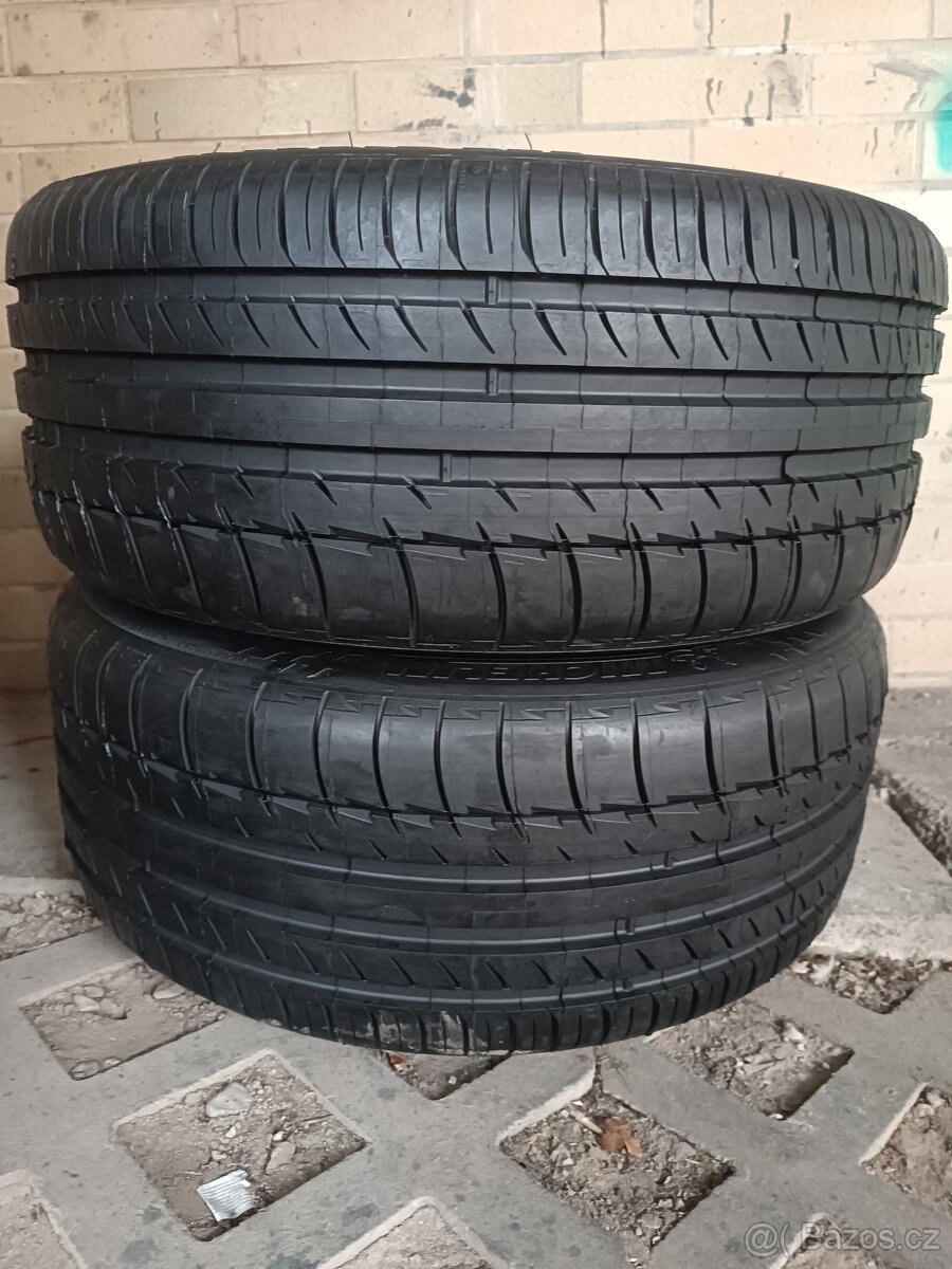 Letní pneu 235/45/17 Michelin Pilot Sport