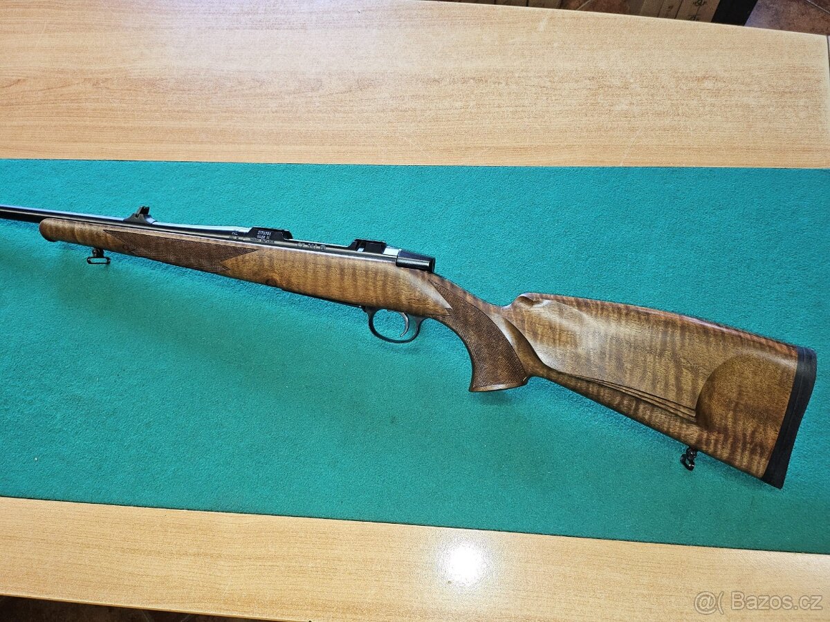 Nová kulovnice CZ 557 Lux v ráži 8x57 IS